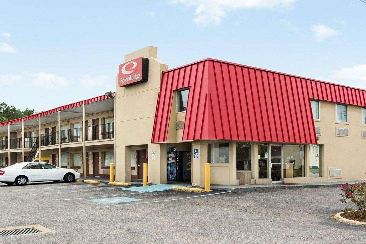 Econo Town Center Lodge