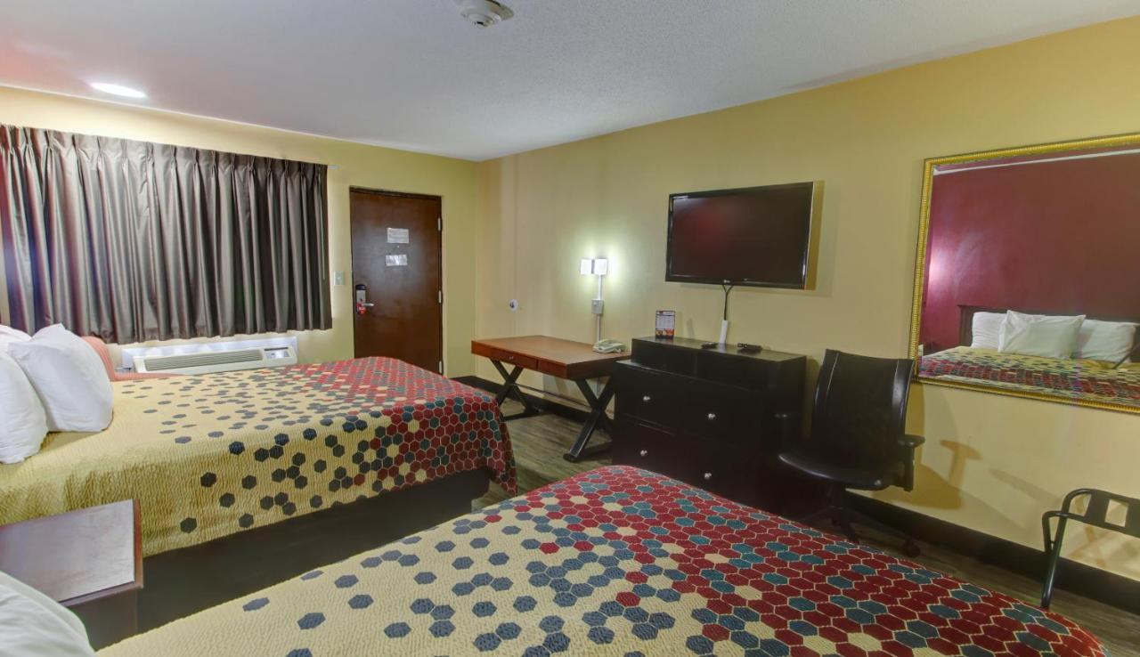 Econo Town Center Lodge